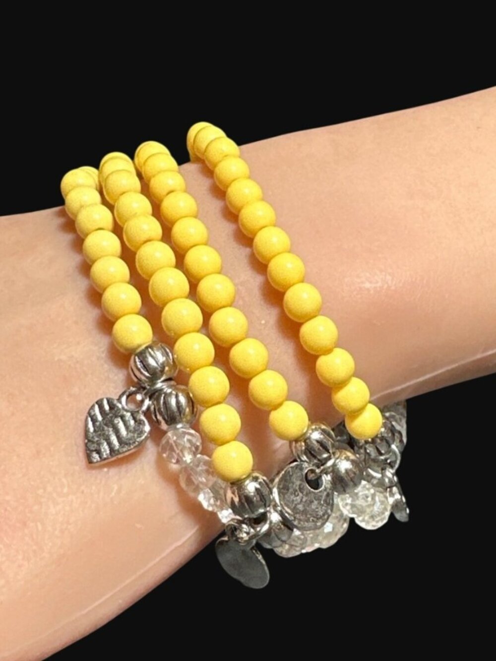 Beaded Stretch Bracelet Set Yellow Clear Silver Tone Charms Womens Jewelry NWOT